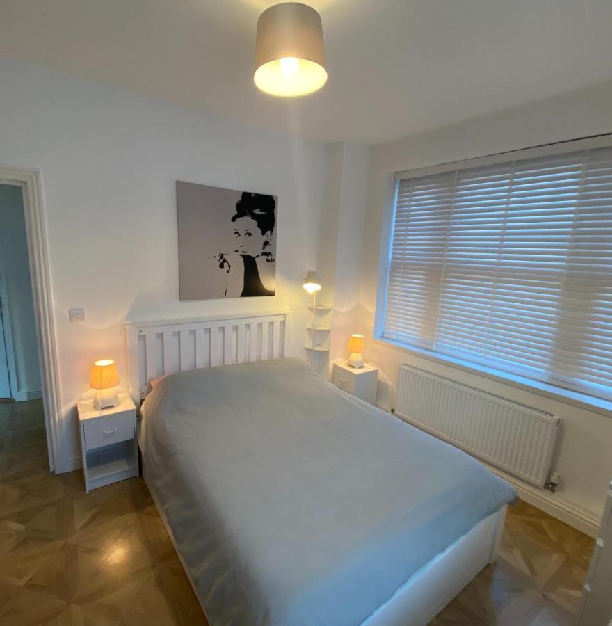 Spacious 1 Bedroom Flat In London Exterior photo